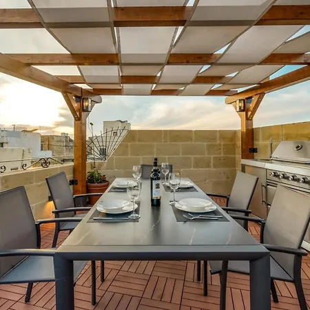 Narcisa - Luxury 3Br Traditional House With Pool, Cinema & Hot Tub Xaghra Exterior photo