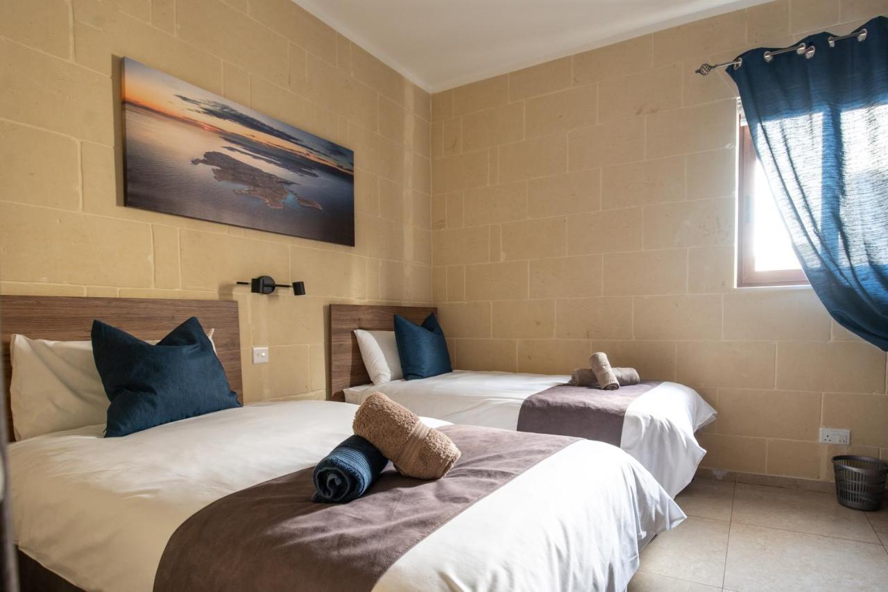Narcisa - Luxury 3br Traditional House With Pool, Cinema & Hot Tub * Xaghra