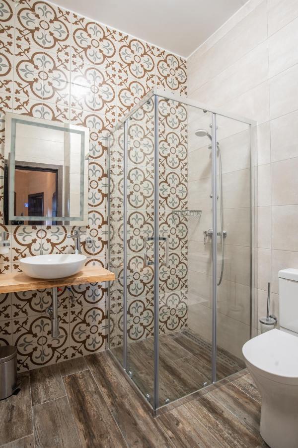 Narcisa - Luxury 3br Traditional House With Pool, Cinema & Hot Tub Xaghra